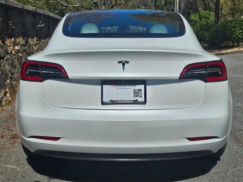 Used 2023 Tesla Model 3 Standard Range image 8