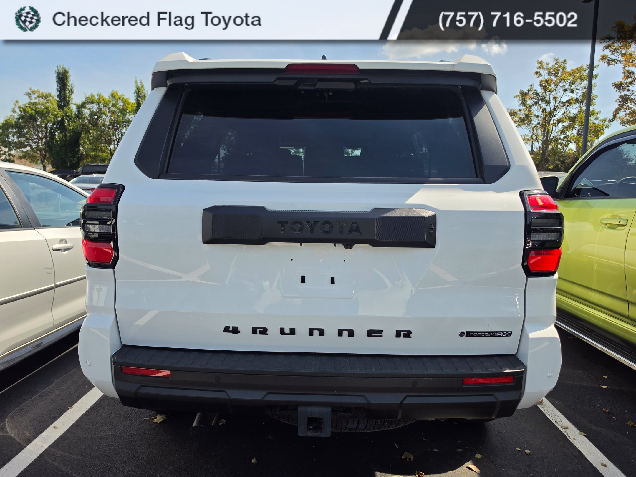 Used 2025 Toyota 4Runner TRD Off-Road Premium AWD/4WD image 5