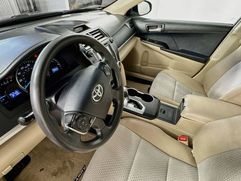 Used 2012 Toyota Camry LE FWD image 8