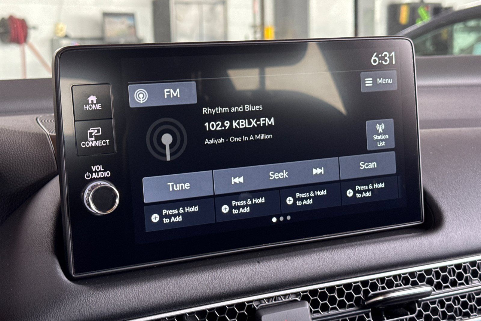New 2027 Honda HR-V EX-L image 17