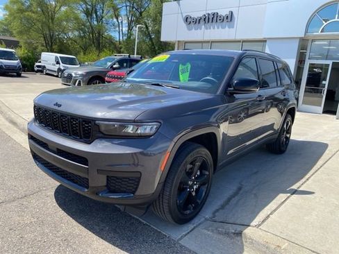 Used 2023 Jeep Grand Cherokee L Laredo AWD/4WD image 11