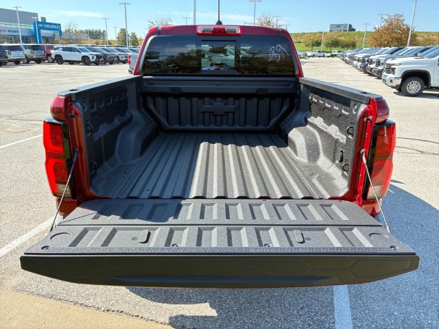 New 2026 Chevrolet Colorado ZR2 w/ Technology Package AWD/4WD image 16