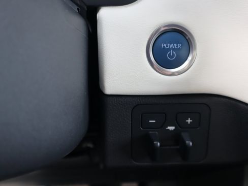 Used 2023 Toyota Tundra Capstone image 29