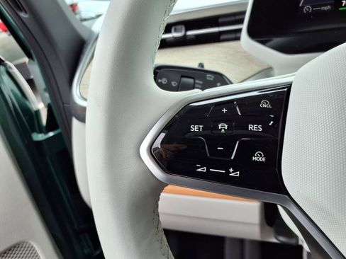 New 2025 Volkswagen ID. Buzz Pro S Plus image 17