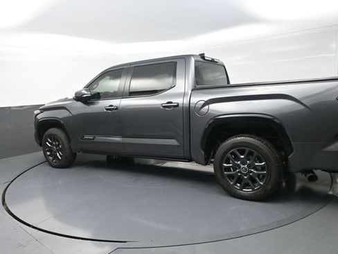Used 2024 Toyota Tundra Platinum AWD/4WD image 58