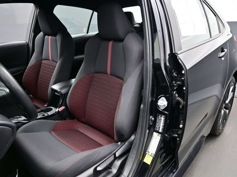 Used 2023 Toyota Corolla SE w/ Carpet Mat Package (TMS) FWD image 11