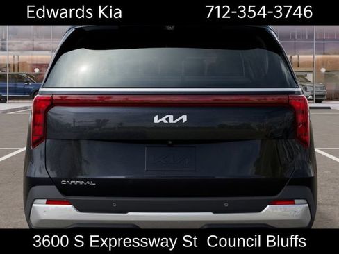 New 2027 Kia Carnival FWD image 15