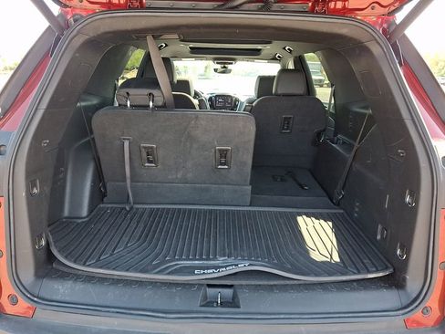 Used 2023 Chevrolet Traverse RS image 31