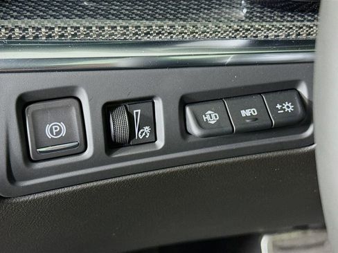 New 2026 Cadillac XT5 Sportv image 10