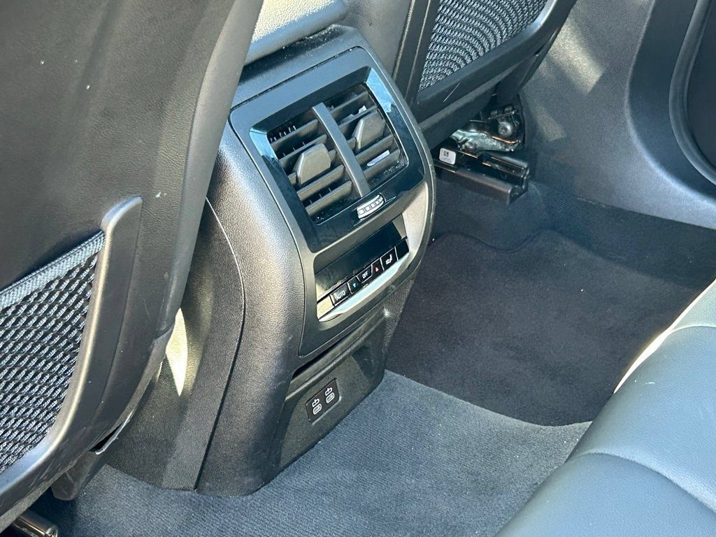 Used 2024 BMW X3 sDrive30i RWD image 43