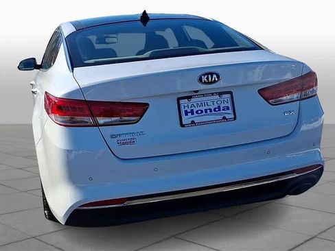 Used 2017 Kia Optima EX w/ Premium Package image 7