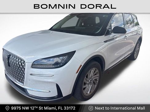Used 2023 Lincoln Corsair FWD image 1