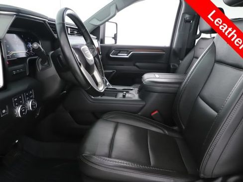 Used 2024 GMC Sierra 2500 Denali w/ Denali Reserve Package AWD/4WD image 16