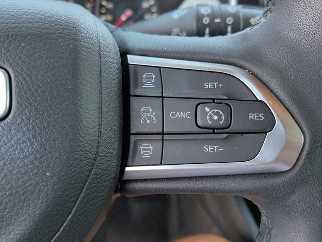 Used 2025 Jeep Compass Limited AWD/4WD image 20