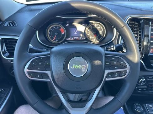 Used 2022 Jeep Cherokee Limited image 20