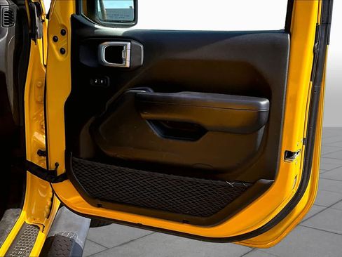 Used 2019 Jeep Wrangler Unlimited Sport S AWD/4WD image 22