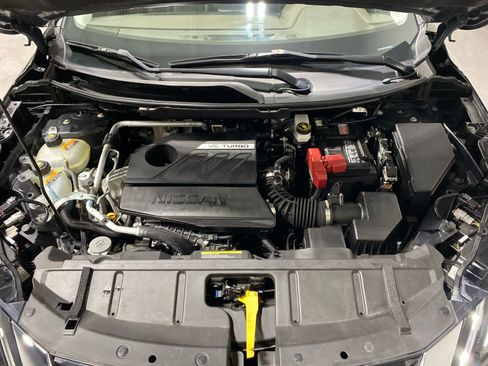 Used 2023 Nissan Rogue SV w/ SV Premium B Package image 32