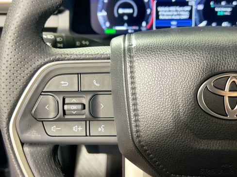 New 2026 Toyota 4Runner Limited image 18