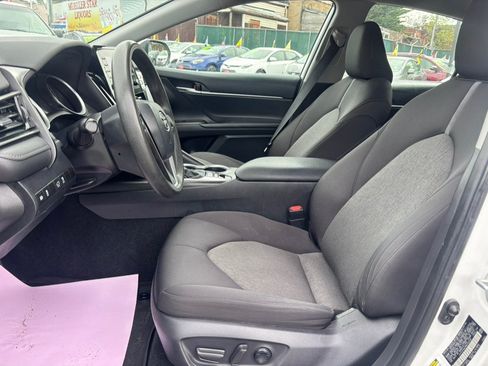 Used 2021 Toyota Camry LE FWD image 14