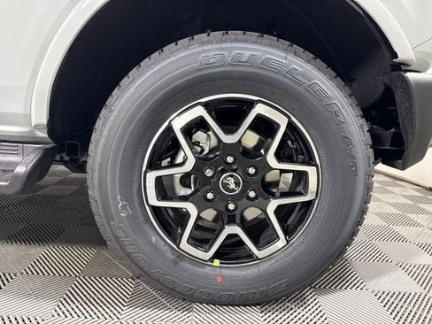 New 2026 Ford Bronco Outer Banks AWD/4WD image 9