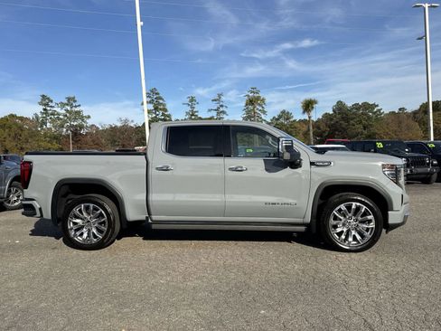 Used 2025 GMC Sierra 1500 Denali w/ Denali Reserve Package image 11