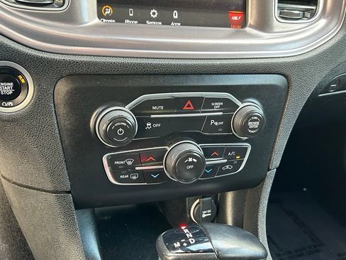 Used 2023 Dodge Charger SXT RWD image 21