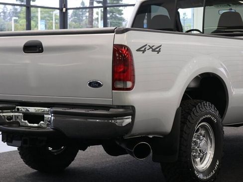 Used 2003 Ford F250 XLT AWD/4WD image 48