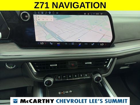 Used 2025 Chevrolet Suburban Z71 AWD/4WD image 7