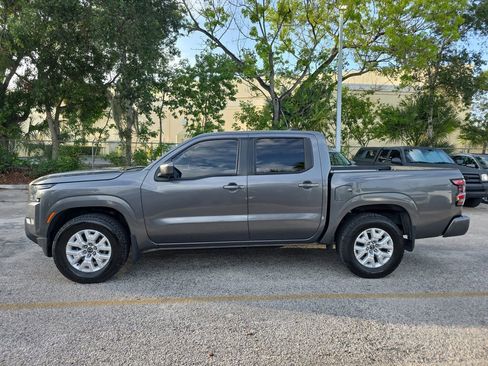 Certified 2022 Nissan Frontier SV RWD image 5