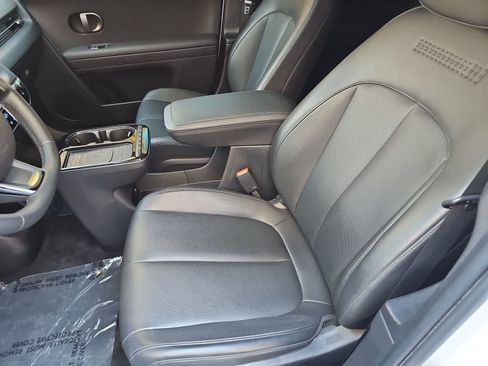 Certified 2025 Hyundai Ioniq 5 SEL RWD image 15