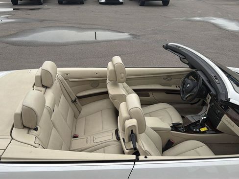 Used 2013 BMW 328i Convertible RWD image 23