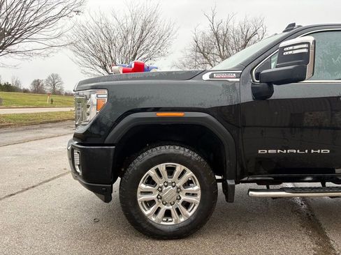Used 2022 GMC Sierra 2500 Denali image 11