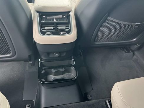 Certified 2026 Volvo XC90 B5 Plus AWD/4WD image 17