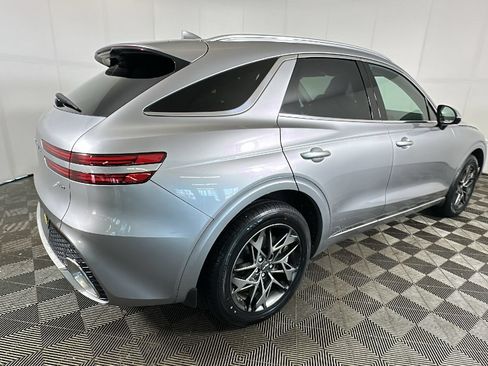 Used 2024 Genesis GV70 2.5T w/ Advanced Package AWD/4WD image 3