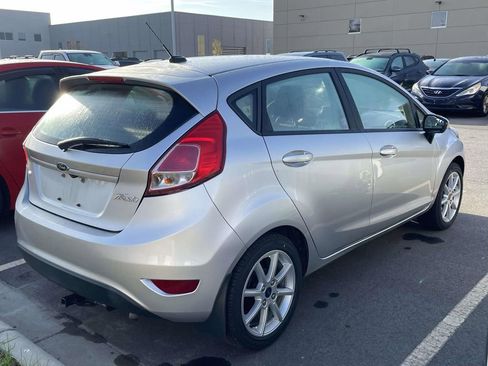Used 2019 Ford Fiesta SE w/ Equipment Group 201A image 4