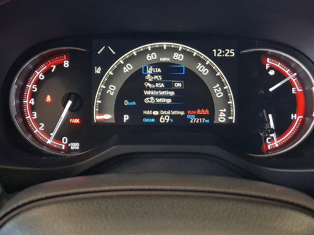 Used 2023 Toyota RAV4 LE FWD image 21