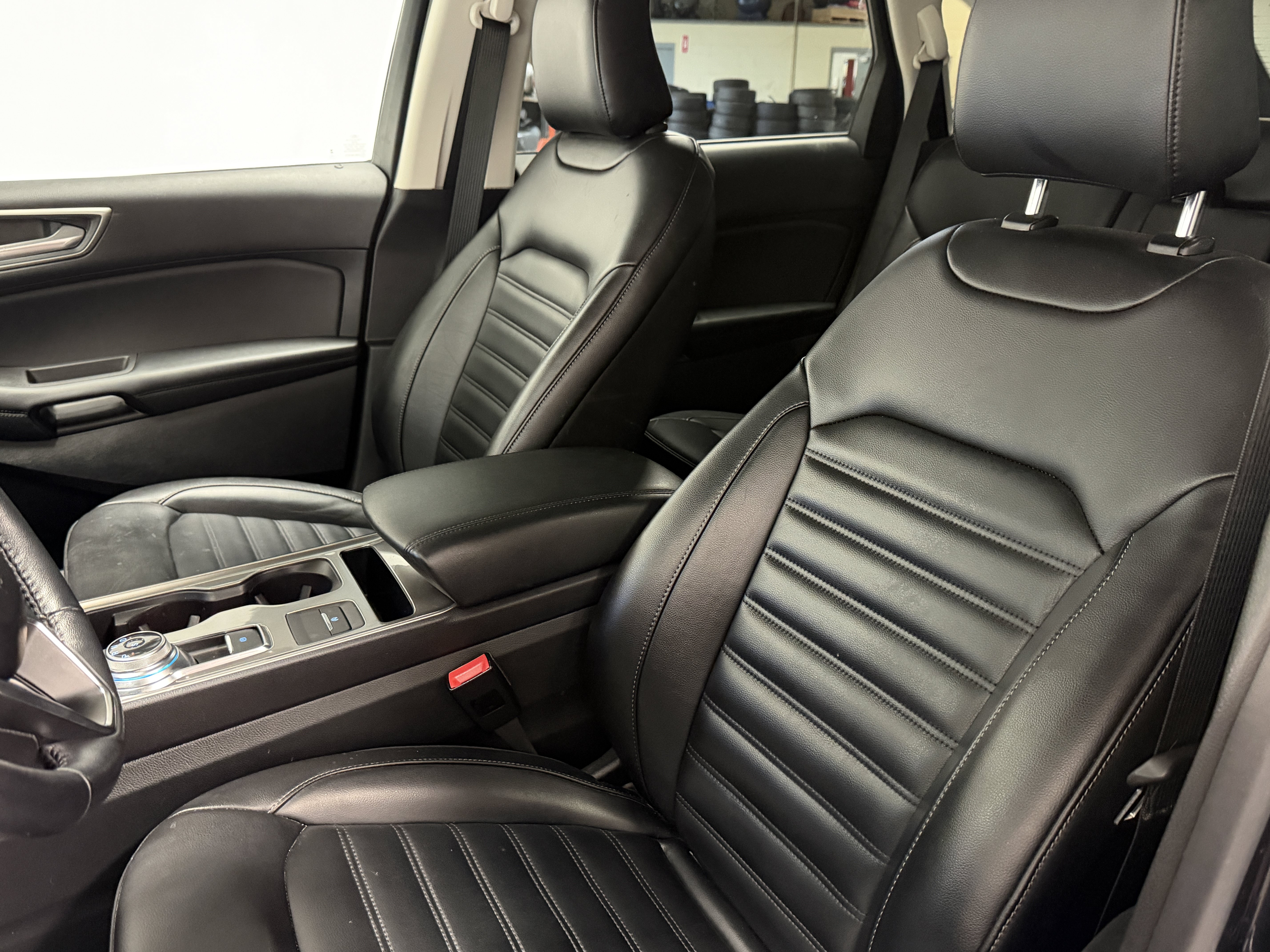 Used 2023 Ford Edge SEL AWD/4WD image 19