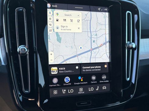 New 2026 Volvo XC40 B5 Ultra w/ Protection Package Premier image 15