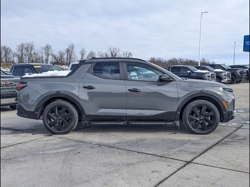 Used 2024 Hyundai Santa Cruz Night AWD/4WD image 6