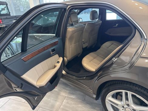 Used 2013 Mercedes-Benz E 350 4MATIC Sedan w/ Premium 1 Pkg image 27