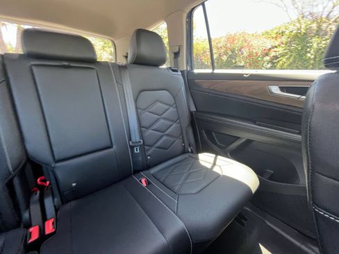 Used 2026 Volkswagen Atlas SE AWD/4WD image 40