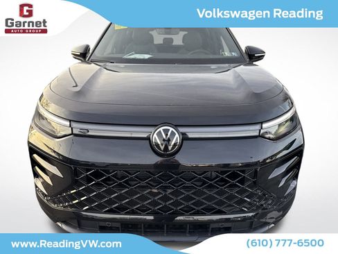 New 2026 Volkswagen Tiguan SE R-Line image 8