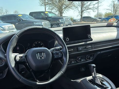 Used 2024 Honda HR-V Sport image 13