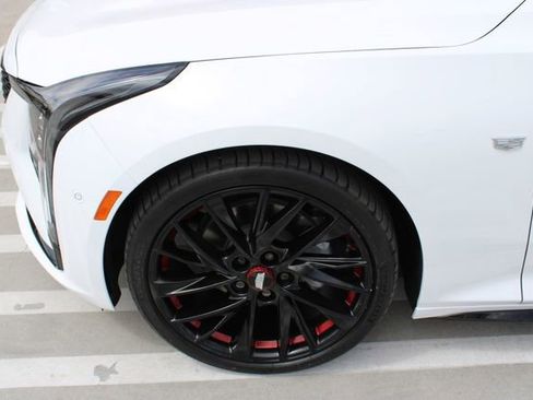 Used 2025 Cadillac CT5 Sport RWD image 4