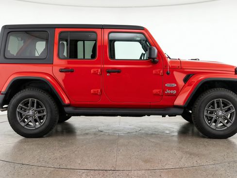 Used 2025 Jeep Wrangler Sport S image 11