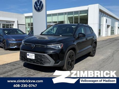 New 2026 Volkswagen Taos SE AWD/4WD image 1
