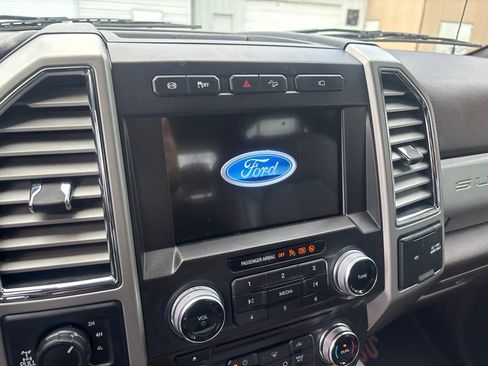 Used 2017 Ford F250 King Ranch w/ FX4 Off-Road Package AWD/4WD image 17