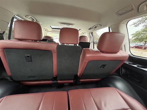 Used 2017 Lexus LX 570 4WD image 17