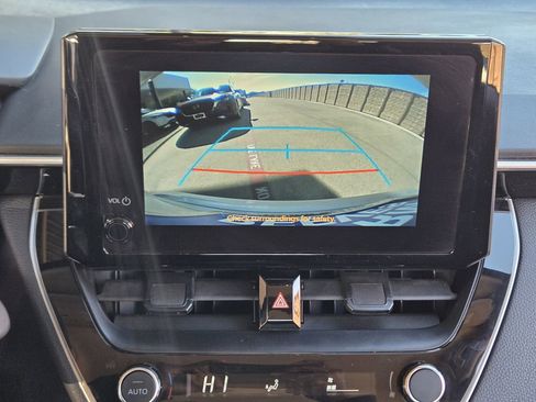 Used 2023 Toyota Corolla LE image 17