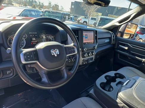 Used 2024 RAM 2500 Big Horn w/ Bed Utility Group image 25